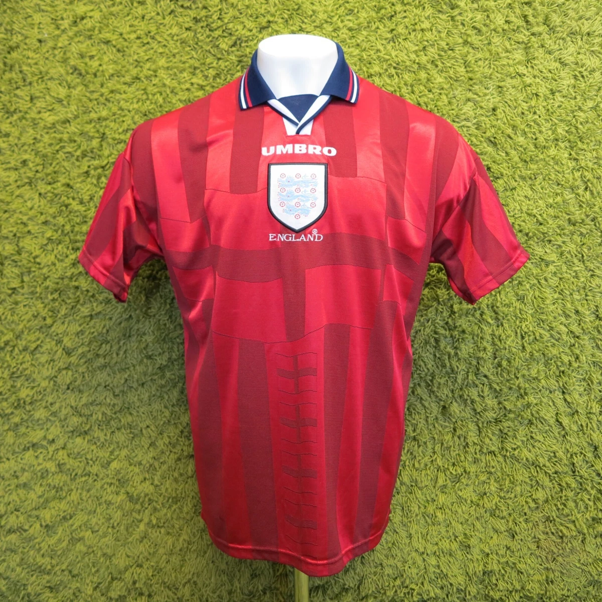 1997 1998 1999 ENGLAND AWAY FOOTBALL SHIRT XL 8.5 10 UMBRO RED