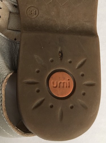 Umi Youth Girls Silver Leather Ankle Strap Flat Sandals Kids US Sz. 2/EUR SZ. 34 - Picture 11 of 11