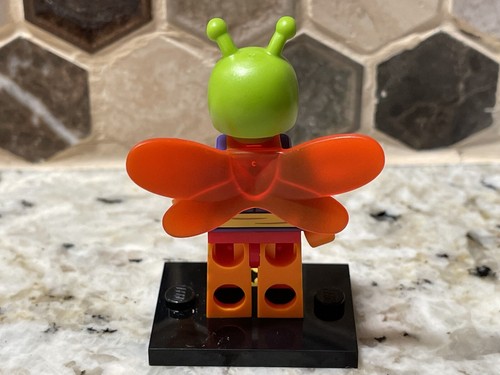 THE LEGO® BATMAN MOVIE Series 2- Killer Moth Minifigure - Picture 3 of 4
