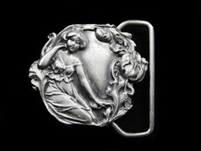 RJ07111 NOS VINTAGE 1975  WOMEN IN GARDEN  ARTWORK PEWTER BELT BUCKLE
