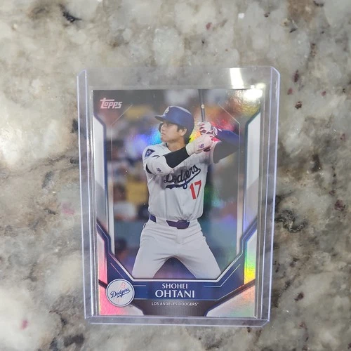 Topps Rainbow Foil Shohei Ohtani Los Angeles Dodgers 2026 #200 Baseball Card