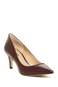 bcbg hayden pump
