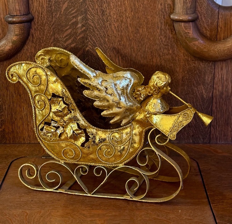 Vintage GOLD METAL ANGEL SLEIGH!