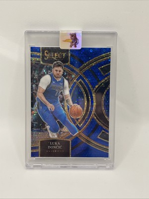 2023-24 Panini Select Luka Doncic Premier Blue Disco Prizm #13/25
