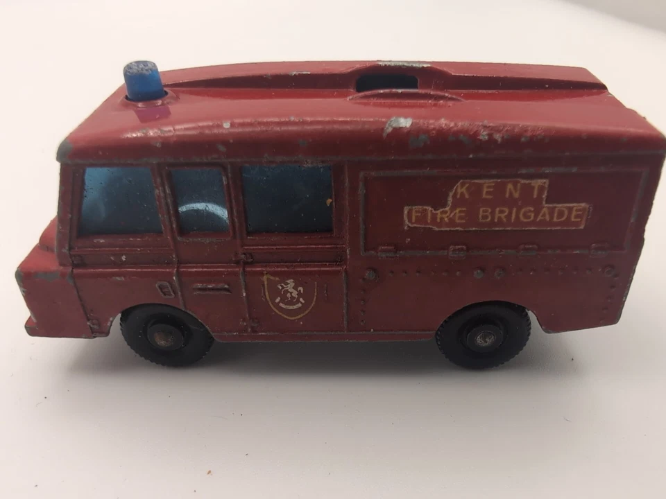 Matchbox Land Rover Fire Truck No57 Kent Fire Brigade Lesney Toy Vintage Diecast - Image 4 of 4