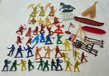 MIXED LOT COWBOYS  INDIANS WESTERN PLASTIC TOY SOLDIERS