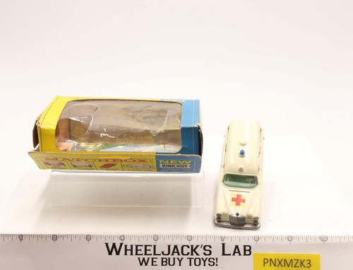 K-6 King Size Mercedes Benz "Binz" Ambulance w/box Vintage England Lesney - Picture 7 of 9