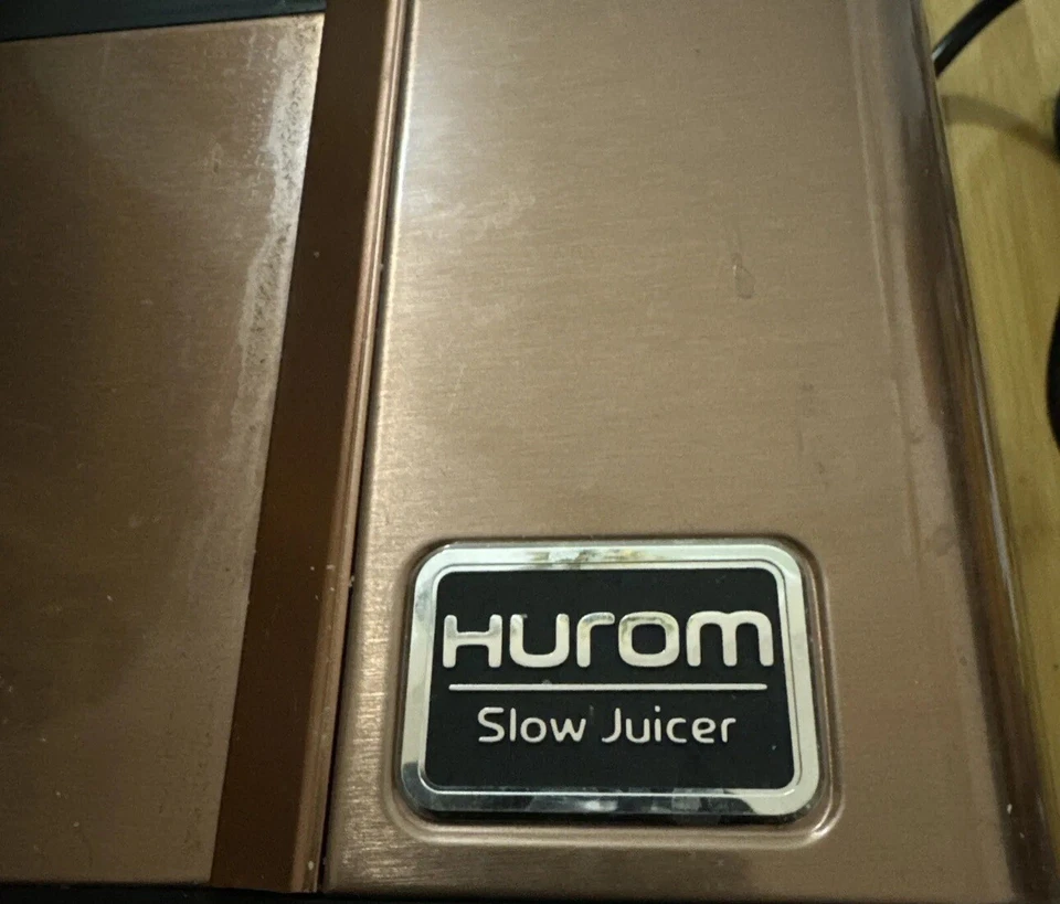 Медленная соковыжималка Hurom HZ-LBB17 с альфа-рычагом - розовое золото б/у - Изображение 4 из 4
