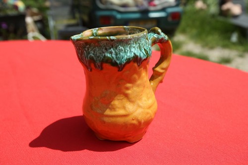 pot a eau en barbotine en terre moutarde et vert - Picture 2 of 5