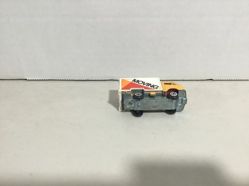 YOT Toyota Hiace Moving Van Made In Tiawan 1/64 Scale Diecast-Plastic Truck READ - Picture 10 of 11