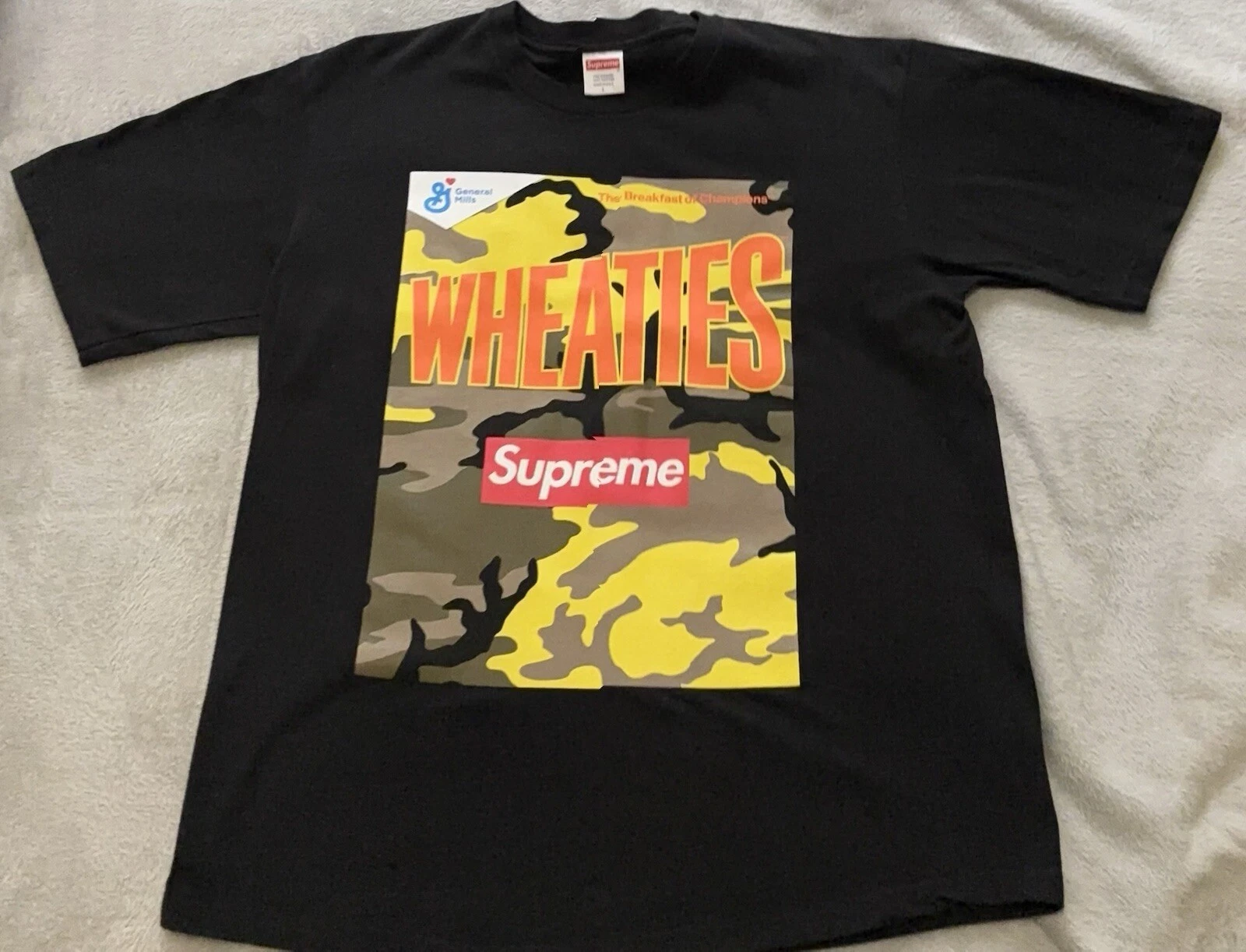 Grand t shirt noir Supreme Wheaties NEUF SS21