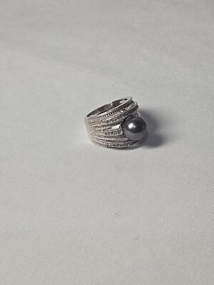 Nataliya V Collister NVC Tiered Silver Tone Ring Faux Gray Pearl Sz 10.5