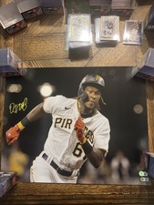 Oneil Cruz Pittsburgh Pirates Signed 16x20 Photo Beckett Cert.