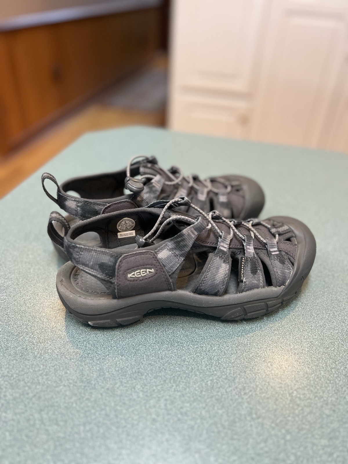 Sandali impermeabili uomo 8 M KEEN Newport H2 scarpe acqua punta chiusa mimetici