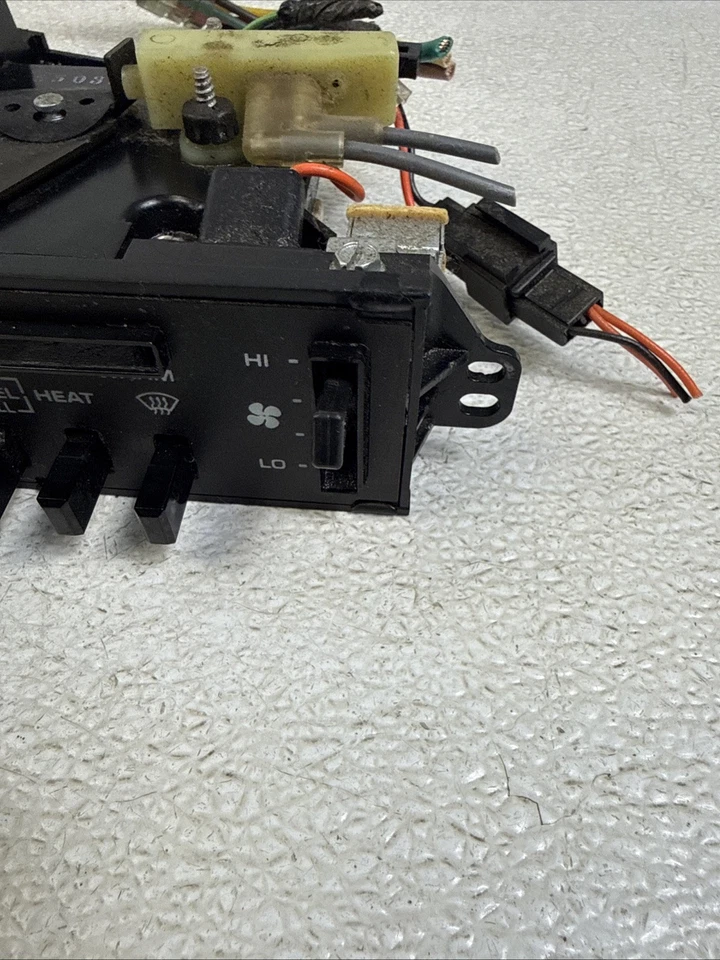 Dodge Ram Van 1994-1997 interruptor de control de calefacción climatizador HVAC 1500 2500 3500 OEM Foto 3 de 4