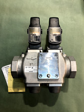 SIEMENS VGD40.080U DOUBLE SAFETY VALVE WITH SKP15.011U1 ACTUATORS 10 PSI NEW