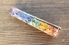 ORGONE 7 CHAKRAS EN CAPAS TORRE PIEDRAS PRECIOSAS ORGONITA (UNO)