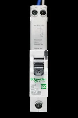 SCHNEIDER ELECTRIC SCHNEIDER 32 AMP CURVE B 6kA 30mA RCBO TYPE A EZ9D16832 EASY9