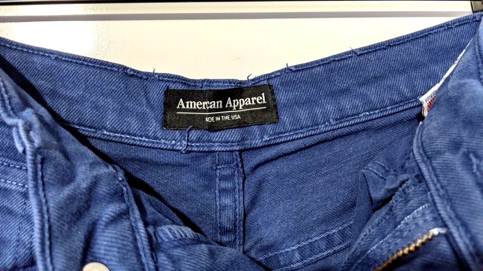 Pantalones Cortos American Apparel Niñas Talla 28/29 Azul Puños 100% Algodón 5 Bolsillos Usados en Excelente Condición Foto 4 de 4