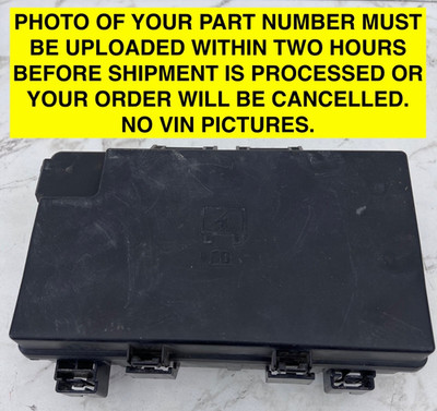   13 14 2013 2014 Dodge Ram 1500 TIPM Fuse Box P68089578AD P68089588AE