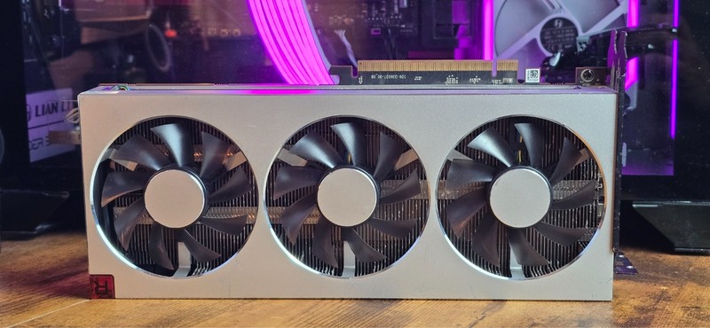 AMD Radeon VII 16GB HBM2 Reference Graphics Card PCIe 4K Gaming AI Compute GPU