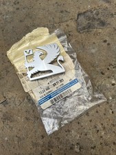 Véritable Neuf VAUXHALL GRIFFIN CALANDRE BADGE Emblème Avant Nova 1983-1992 90226506