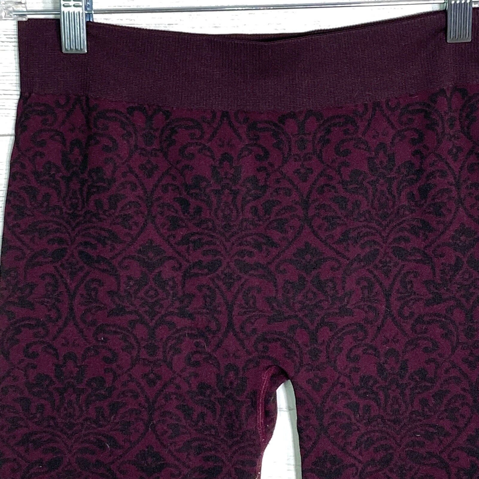 fabletics seamless fitted crop leggings