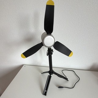 INFINITE AIR Windgenerator 5V USB A mit Stativ 3 Flügel tragbar wasserdicht