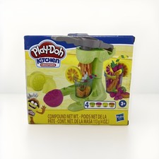 Exprimidor de juguete Play-Doh Kitchen Creations Juice Squeezin' y frutas, para niños 3+
