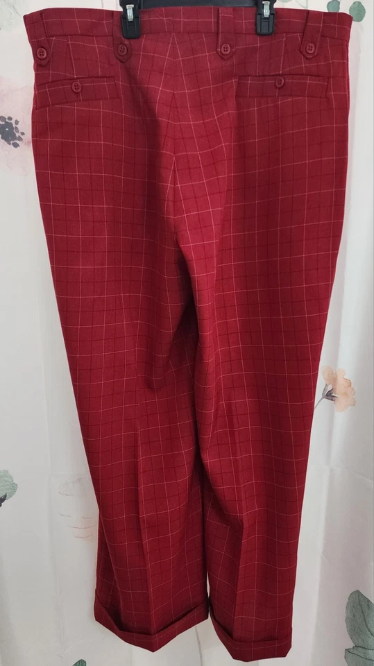 Smokey Joes Men's Red Black White Plaid Pleated Pants Size 43x30 Gangster Cigar - Image 3 of 4