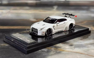 404Error 1:64 White Skyline GTR R35 LBWK Sport Diecast Resin Car