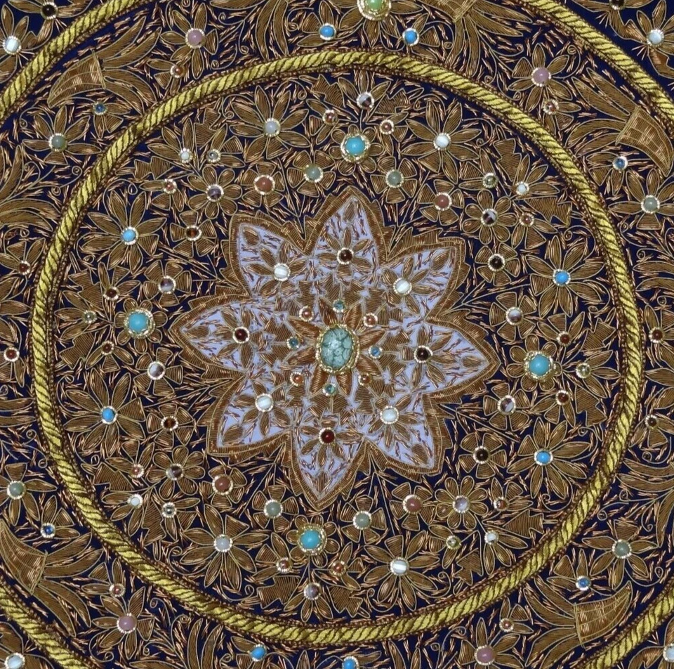 2 Fuß x 2 Fuß runder Wandbehang Panel Wandteppich Zardozi Juwel Schlafzimmer ... - Bild 4 von 4