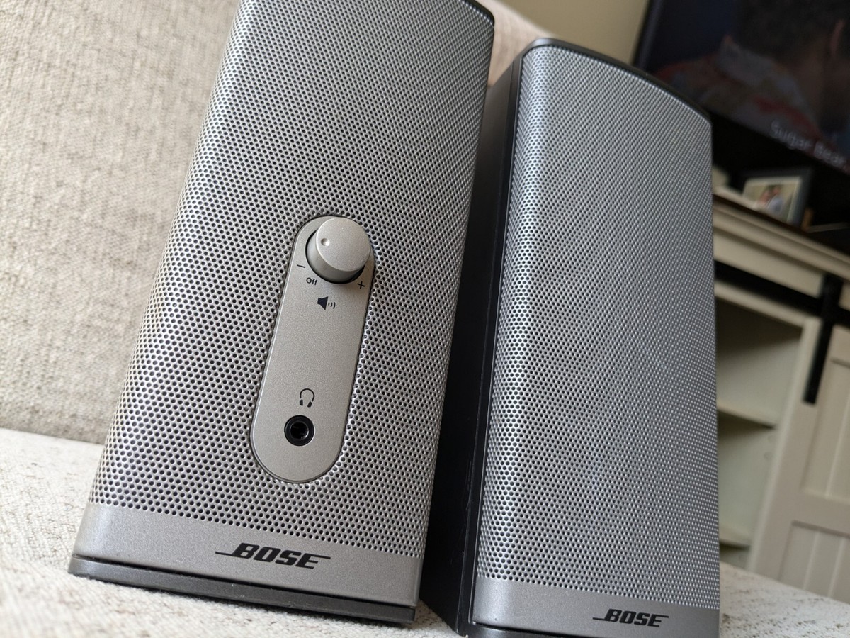 Bose Companion 2 Series II Multimedia Speaker System - Power