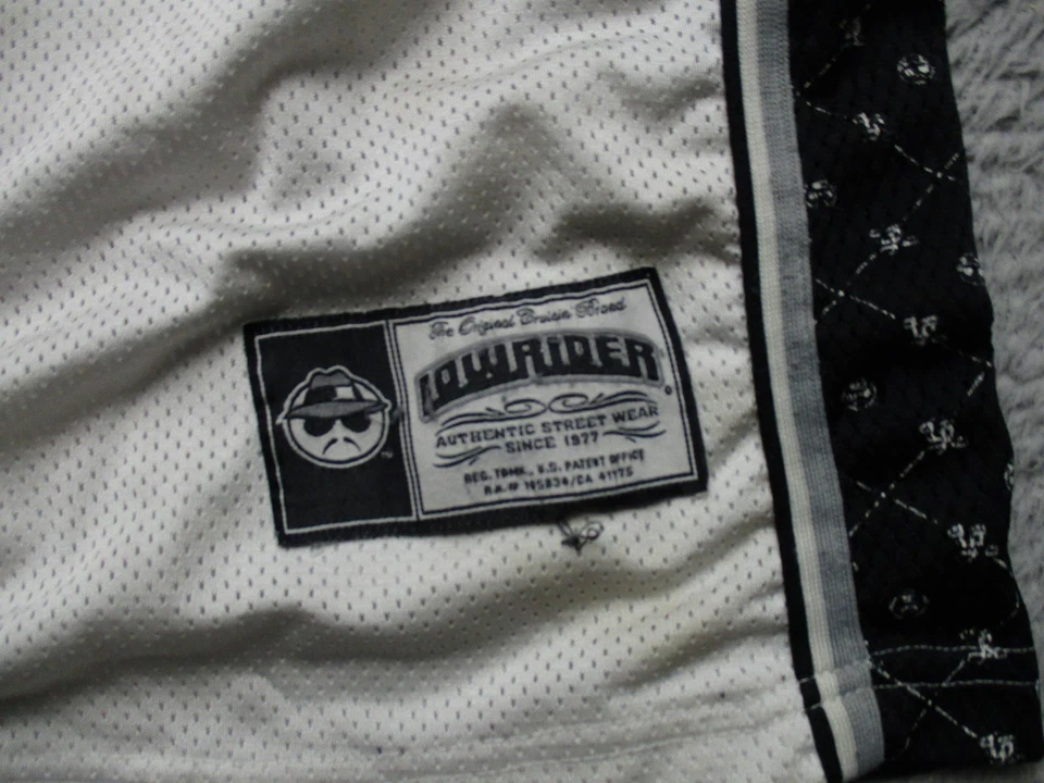 Camisa Jersey Lowrider Para Hombres 2XL Blanca Negra 77 Auténtica Ropa de Calle Malla Y2K Foto 2 de 4