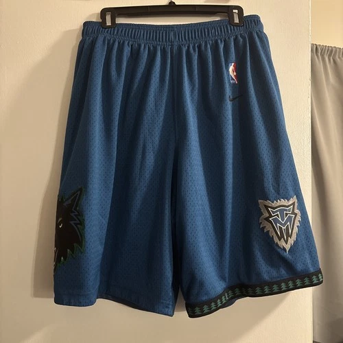 Vintage Nike Minnesota Timberwolves Shorts Size Large