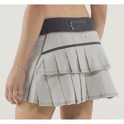 Lululemon Run Pace Setter Skirt Skort Cream Hyper Grey Stripe Size 8 Regular