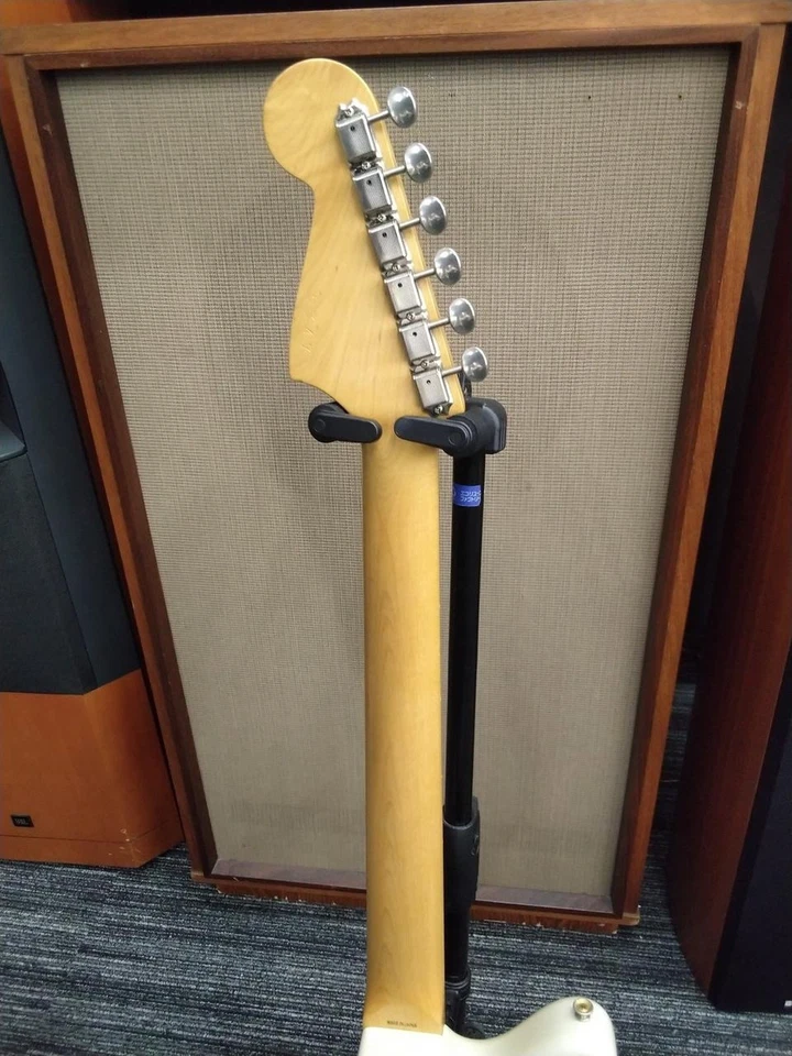 MOMOSE MJM2-STD/NJ Usado Cuerpo de Ceniza Cuello de Arce Diapasón de Palisandro con Estuche de Concierto Foto 3 de 4