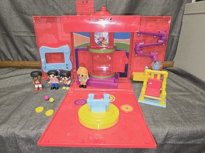 Ryan's World Mystery Play Date Surpise Cube  Secret Doors And Hidden Figures