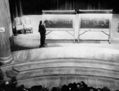 Albert Einstein talks in Pittsburgh December 30th 1934 Old Photo