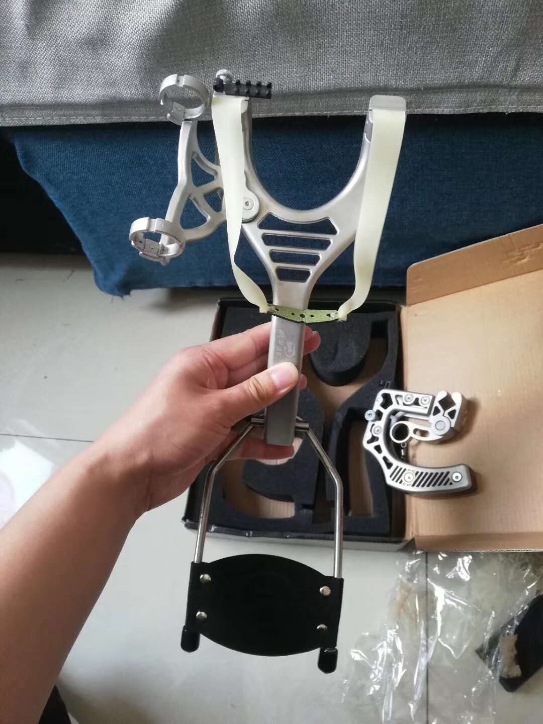 Exclusive Design2023 Newest version Portable Folded Hunting Slingshot