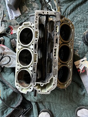 02 Mercury M2 240 Hp EFI V6 Jet Boat Engine engine crank case block cylinders