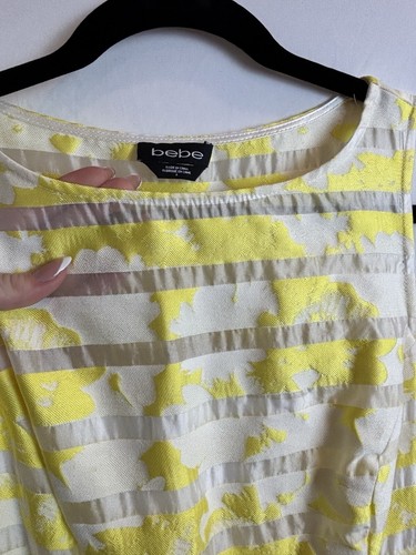 BEBE Sleeveless Fit & Flare Striped Floral Size 6 Short Dress Yellow White - Picture 3 of 3