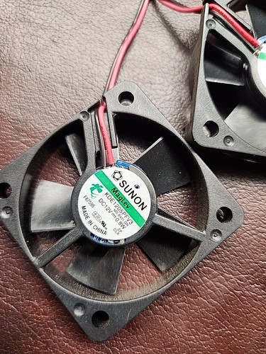 Original SUNON KDE1205PFV3 12V 0.8W 5cm Ultra-Quiet Server Inverter Cooling Fan - Picture 2 of 5