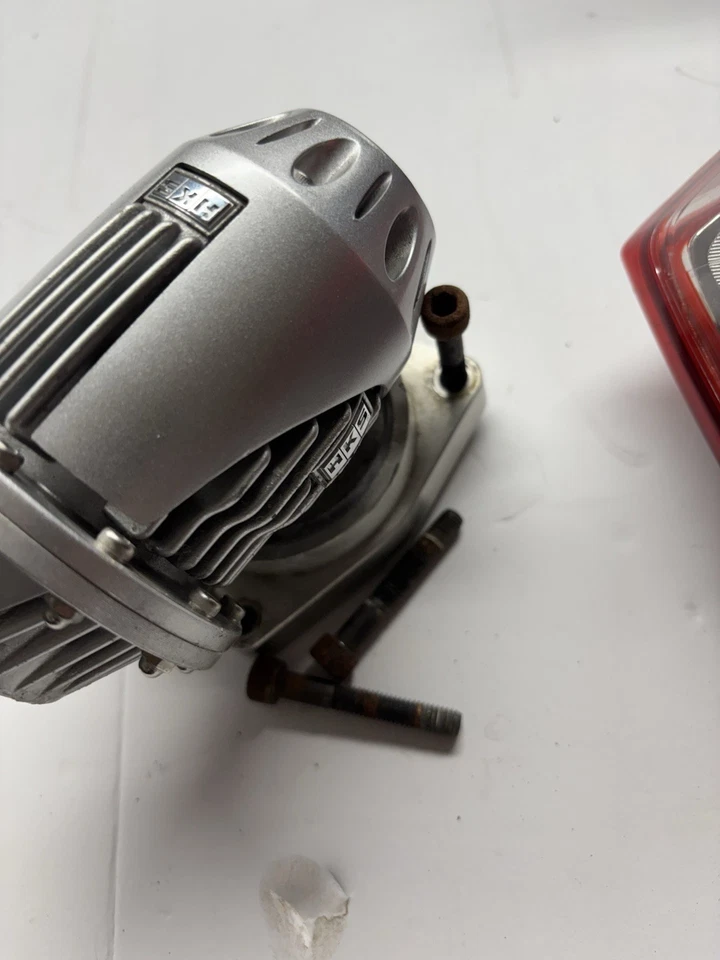 Kit de válvula de soplado HKS 71008-AF015 Super SQV4 para Hyundai Veloster 2015 Foto 4 de 4