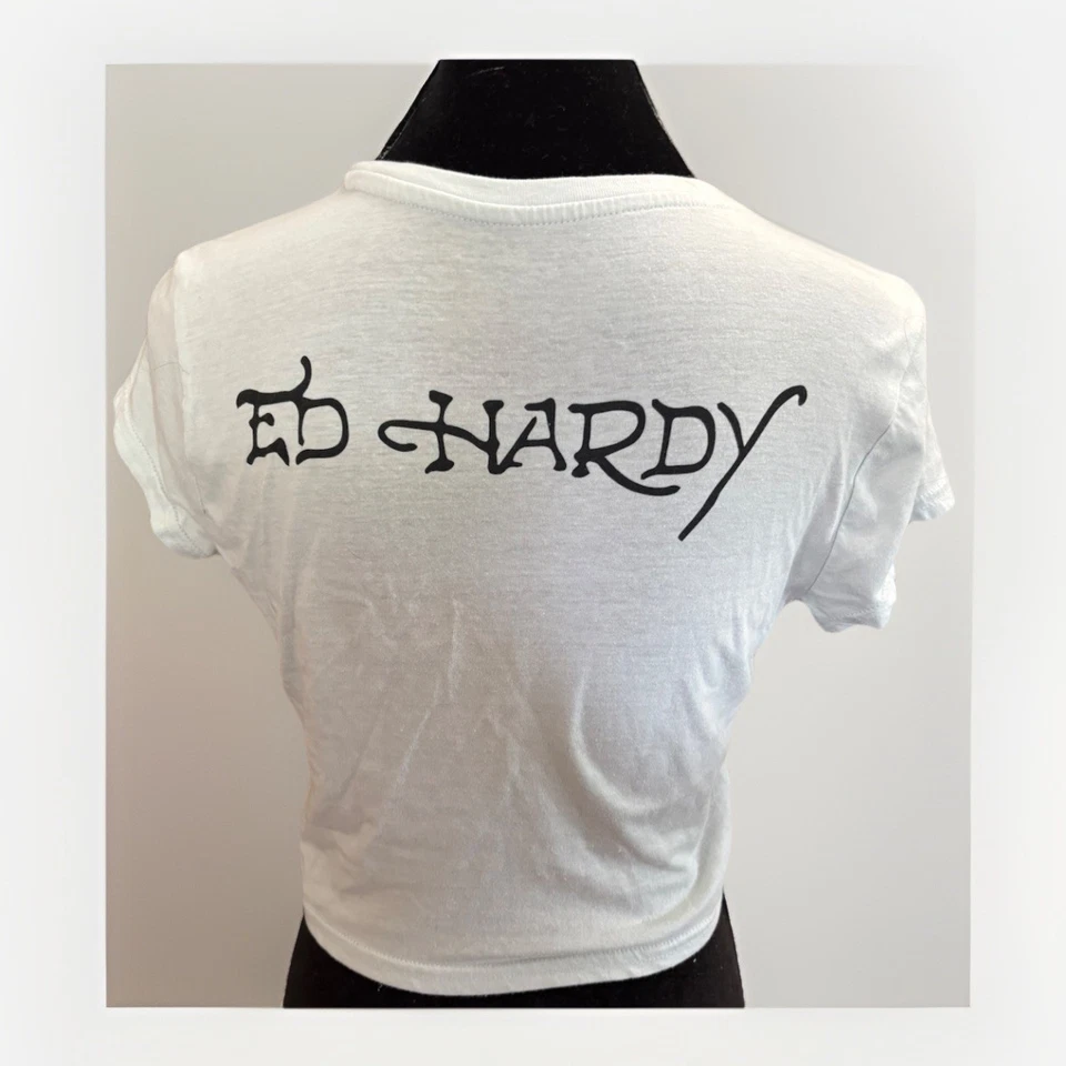 Ed Hardy 水钻婴儿 T 恤大号青少年浅蓝色 Y2K 纹身艺术 — 第 3/4 张图片