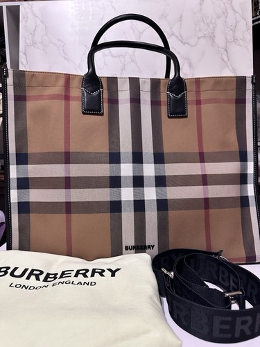 Burberry Check Tote Bag Zip Closure Detachable Strap Dust Bag Beige/Black