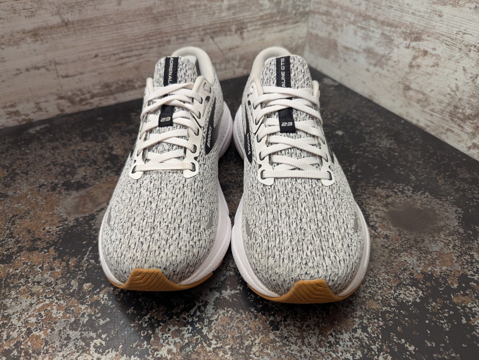 Womens Brooks Adrenaline GTS 23 Running Shoes Sz 10 Used 1203811B112 thumbnail 4