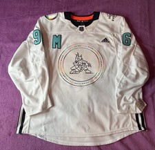 Arizona Coyotes Howler 2023 Pride Night Jersey Size 54 MIC
