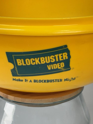 Blockbuster Video Tupperware Yellow Large 1990’s Popcorn Bowl 12" no lid - Picture 3 of 9