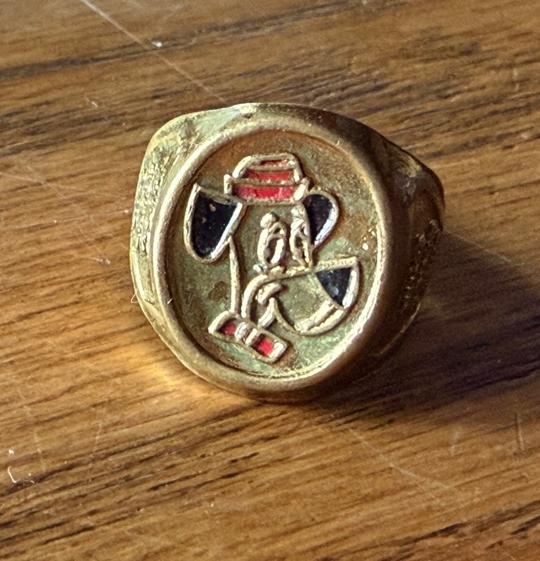 1961 Huck Hound Club Hanna Barbera Huckleberry Hound Ring- Cereal Box Prize.